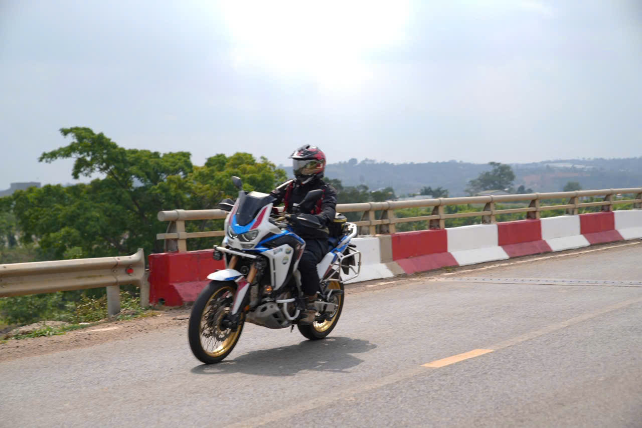Guided Vietnam motorbike tour photo 20